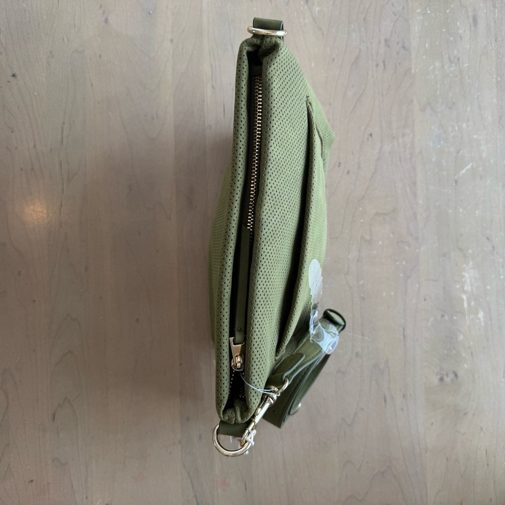 Universal Thread Olive Crossbody Bag - Picture 8 of 8